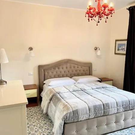 Mikros Apartment