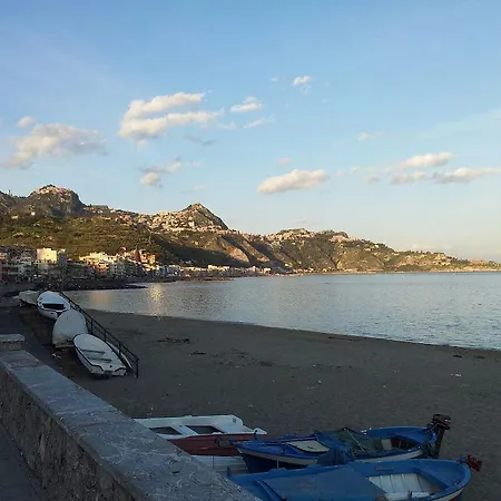 Apartment Mikros Giardini Naxos